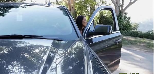 Face riding lesbian milf tribs teen